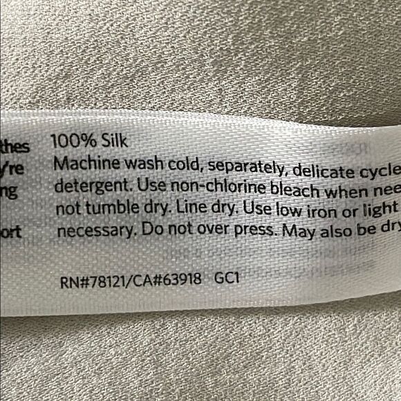 Eileen Fisher Washable Silk Sleeveless Blouse - Picture 3 of 4